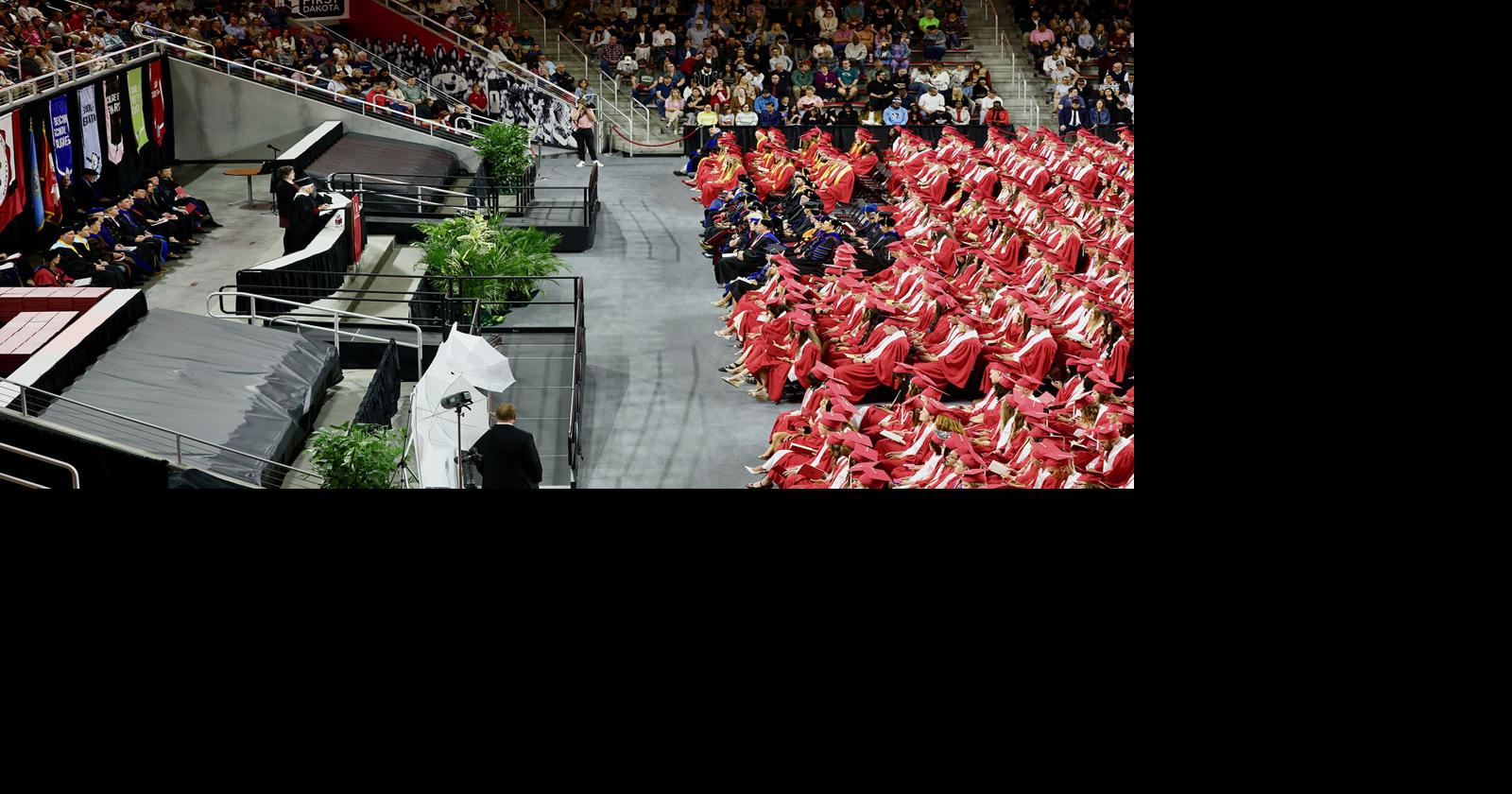 Tuve Urges USD Grads To ‘Give Back’