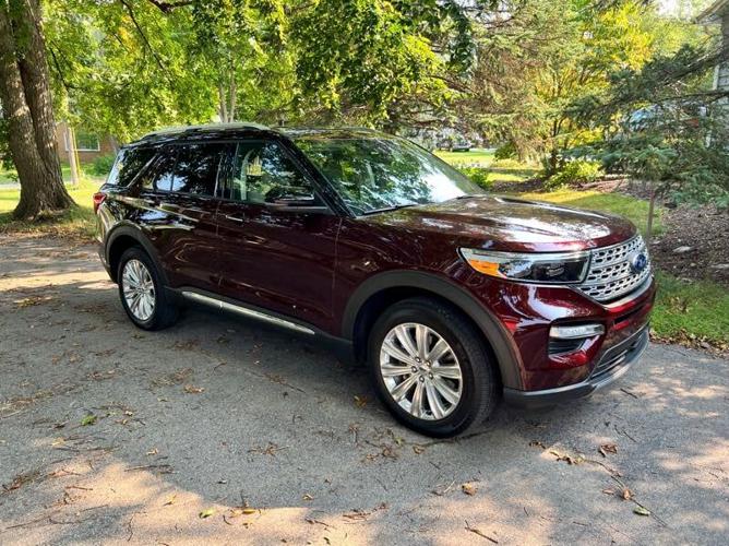2022 Ford Explorer Hybrid is a big SUV without big fuel bills