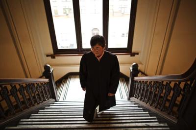 Justice Lynn Nakamoto will retire from Oregon Supreme Court