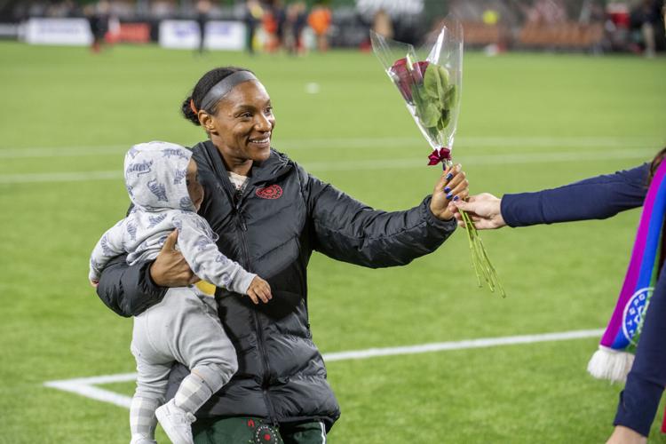 Crystal Dunn accepts rose post Houston