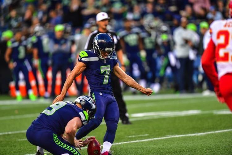 IN PHOTOS: Seahawks go to 3-0, Sports