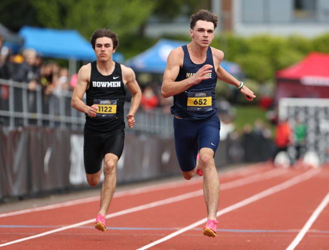 Photos Athletes compete in the annual Nike/Jesuit Twilight Relays