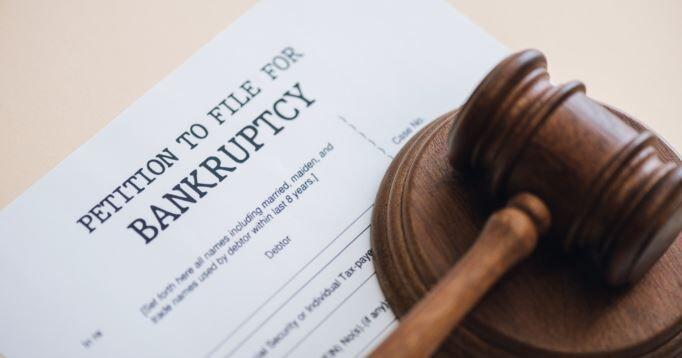What Really Holds People Back From Filing Bankruptcy Even When Debt Keeps Growing