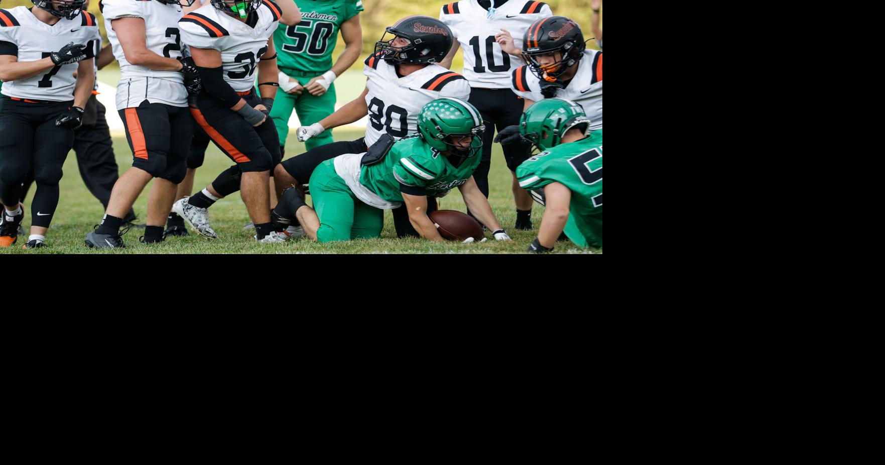 FB Roundup: Senators keep roll going, move to 3-0 in 28-7 win over Huntsmen
