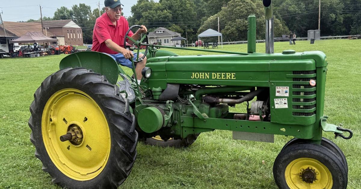 John Deere tractors and other antique engines take center stage at WV show