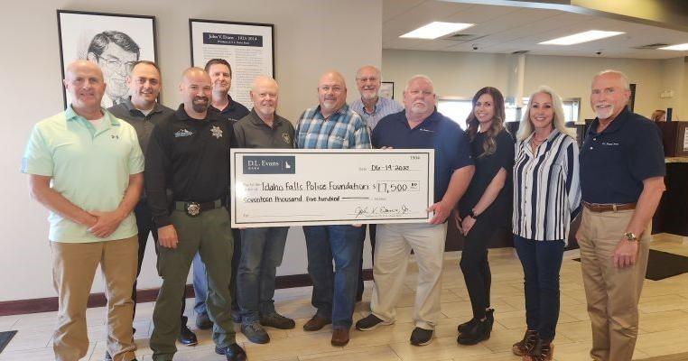 D.L. Evans Bank donates $17,500 to Greater Idaho Falls Police Foundation - Vimarsana News