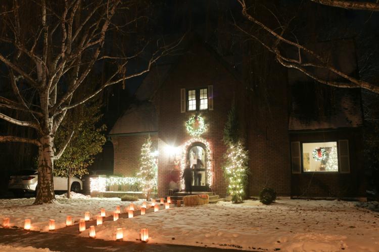 Historic Homes for the Holidays tour