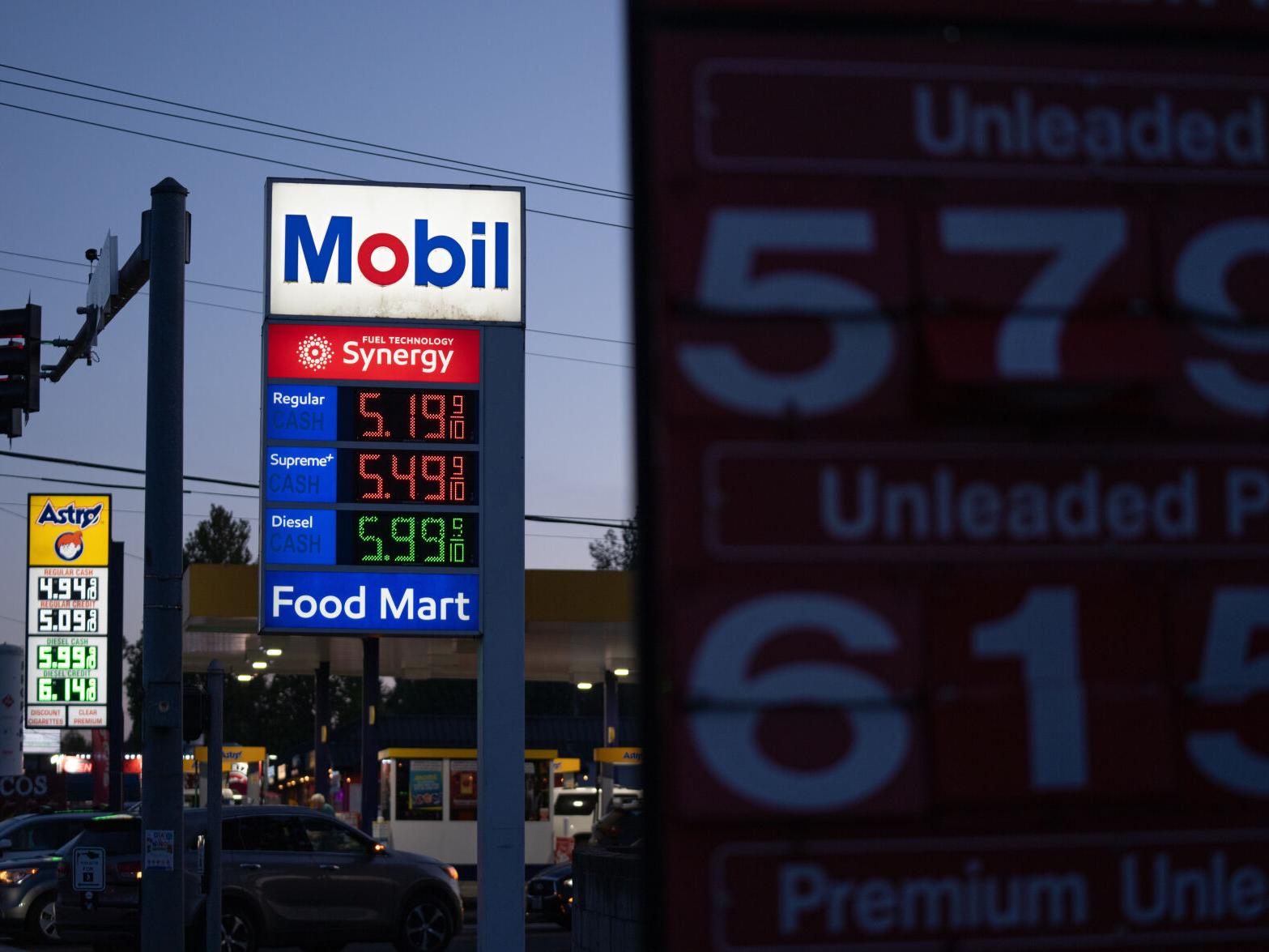 traffic cigarettes price near me Gas prices jump again as Trump turns to new plan for Strait of Hormuz |  Local News
