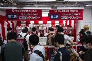 Eager fans endure long lines for the Nintendo Switch 2 launch