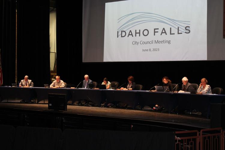 I.F. City Council relaxes ordinance on background checks for child care