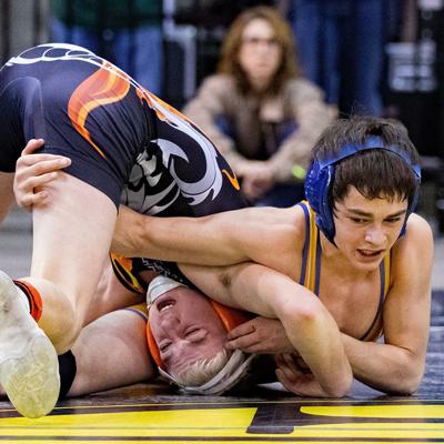 High School Wrestlers Head To State Tournament Local Scenes