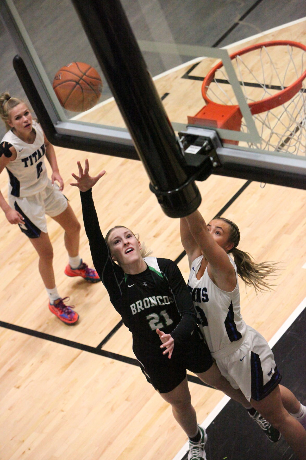 HIGH SCHOOL GIRLS BASKETBALL First look at district tournaments Postregister postregister