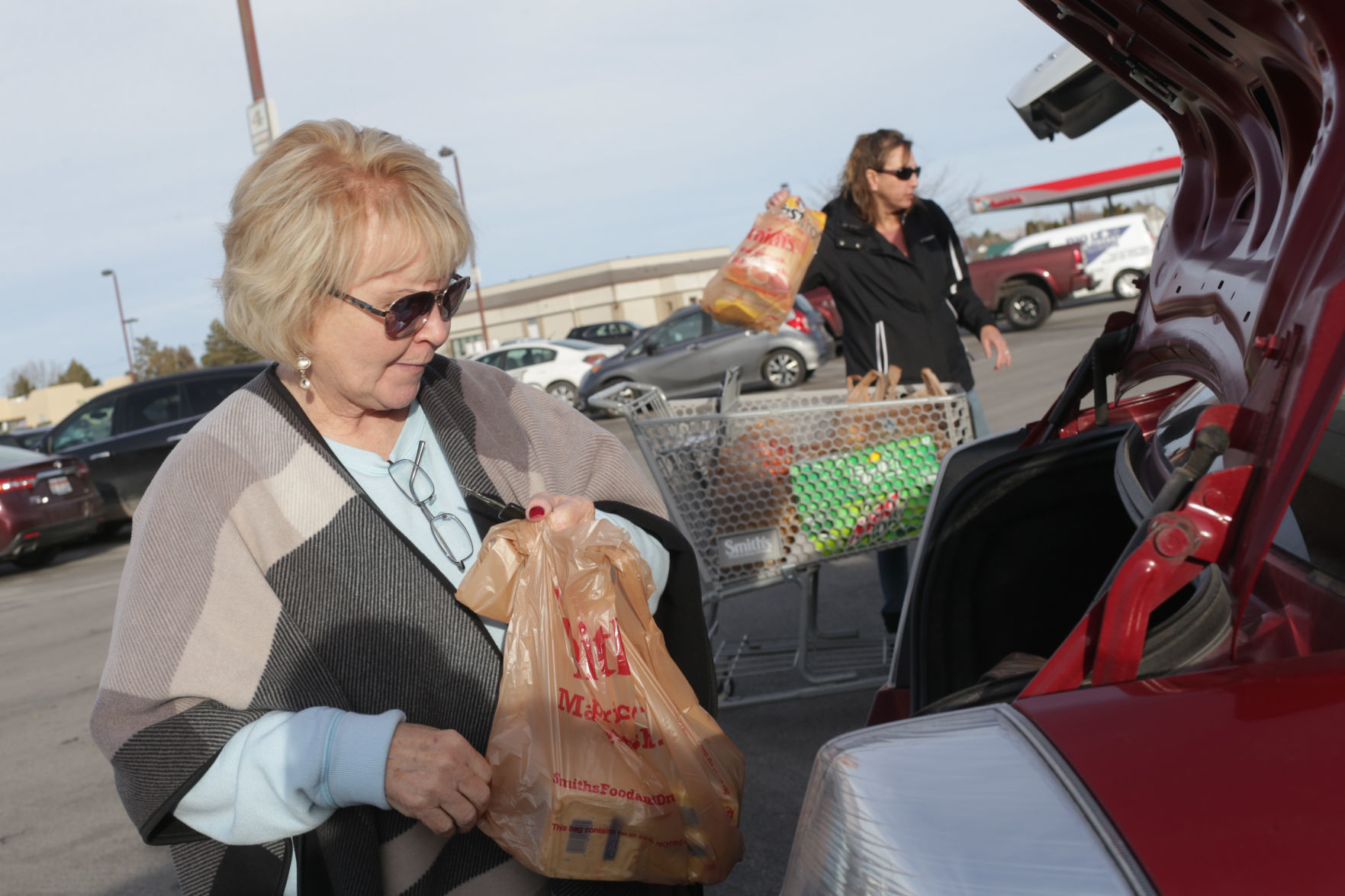 plastic bag company near me