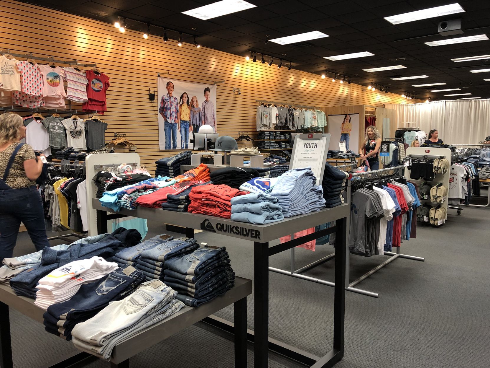 Buckle opens first of its kind youth store in Grand Teton Mall