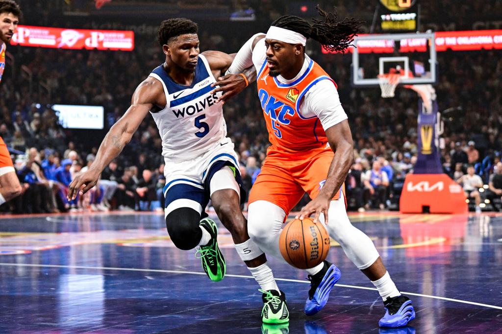 Shai Gilgeous-Alexander scores 40 points while ill, leads Thunder to 10th  straight win | Pro Sports | postregister.com