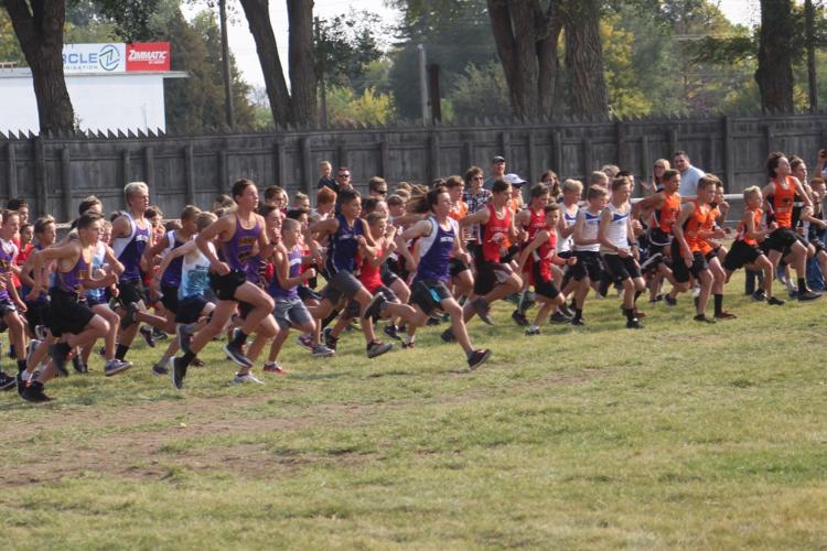 Runners flock to Snake River Invitational Sports