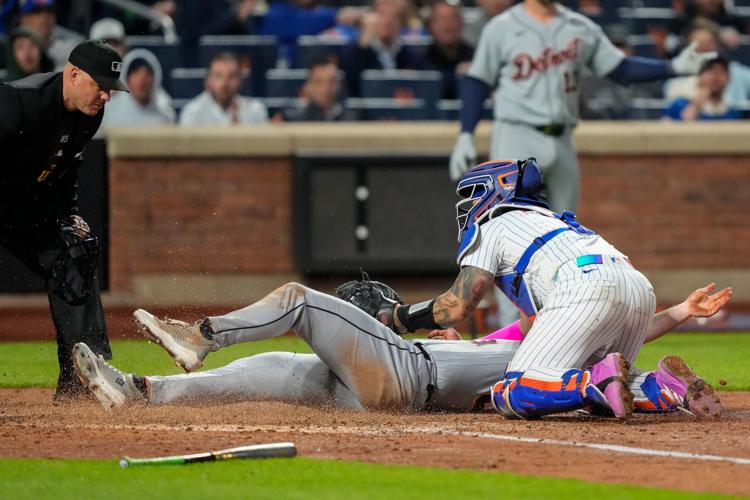 Mets' Alvarez to have right knee surgery, Mendoza hopes catcher could ...