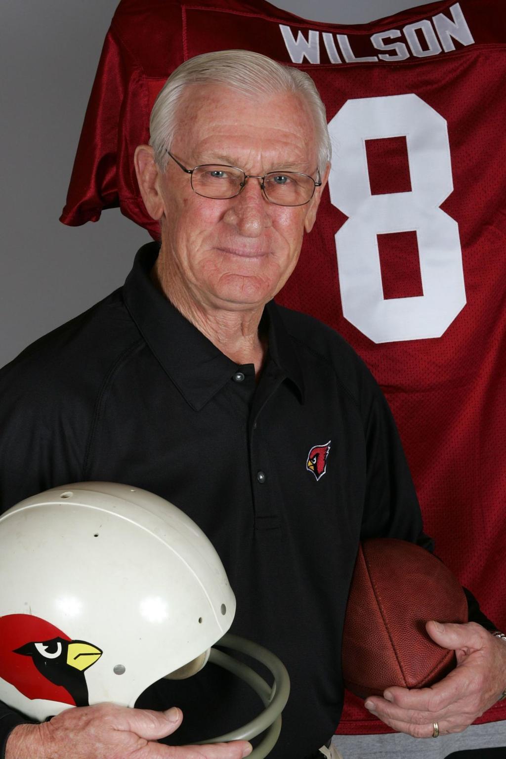Cardinals Remember Utah Legend Larry Wilson With No. 8 Patch On