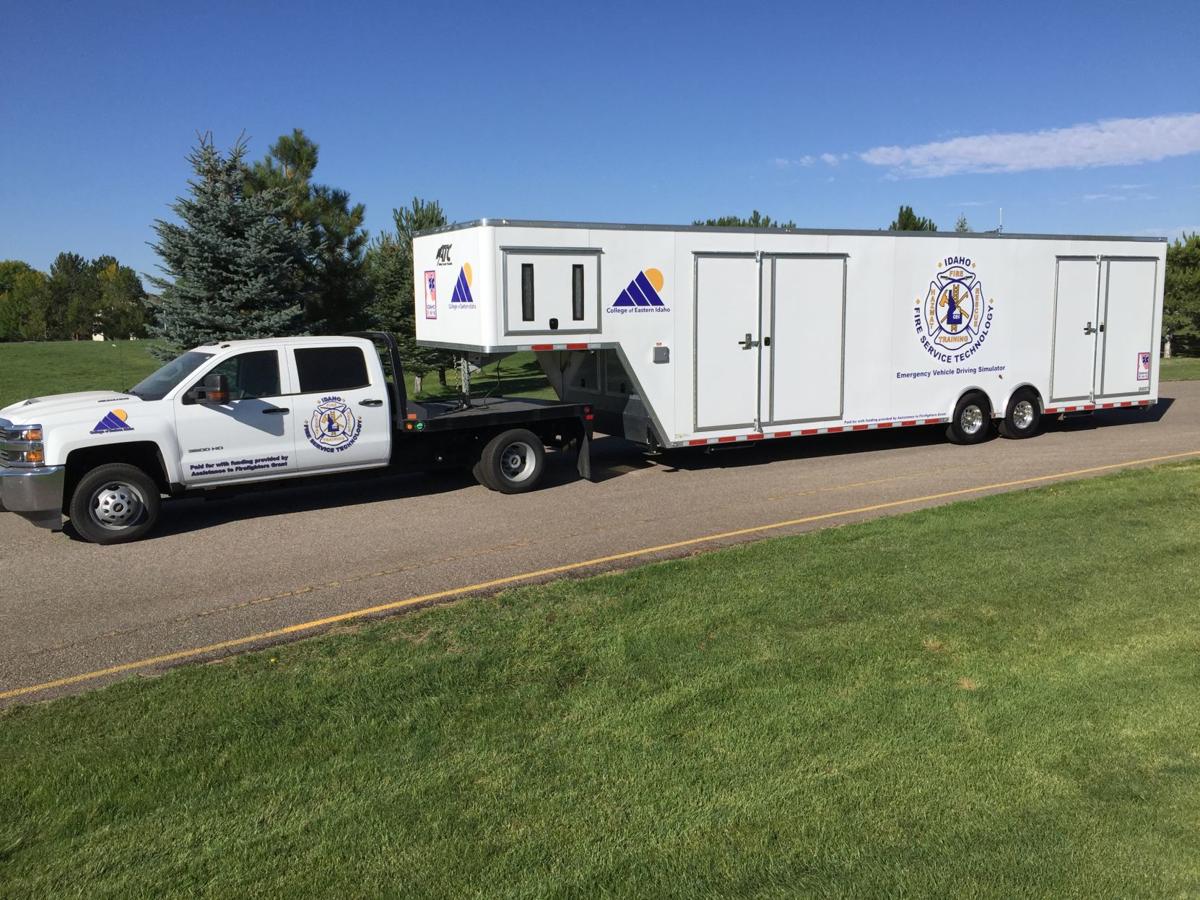 Mobile driving simulator - inside