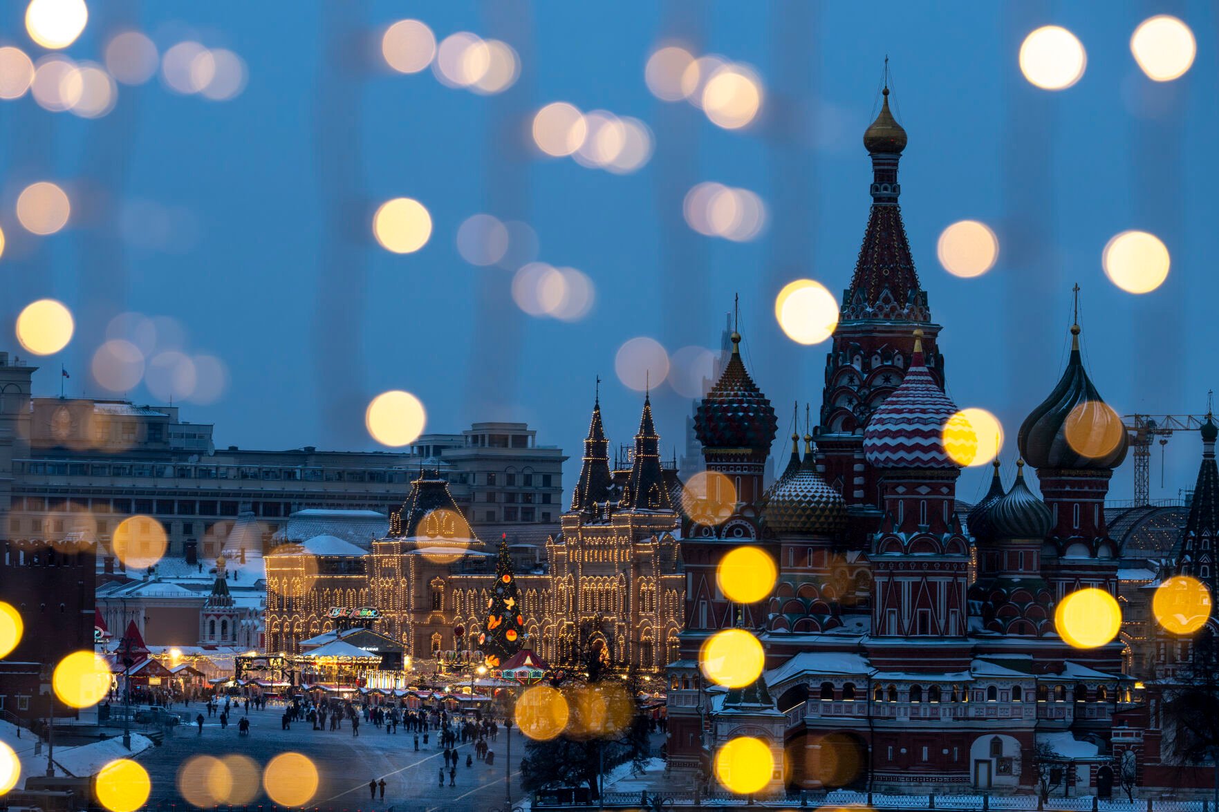 AP PHOTOS: Holiday Lights Illuminate The World | National News ...