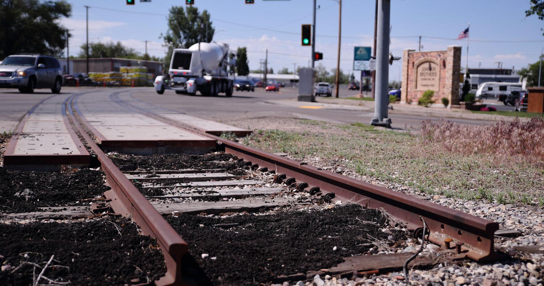 Idaho Falls removing railroad tracks downtown across Yellowstone Highway - Vimarsana News