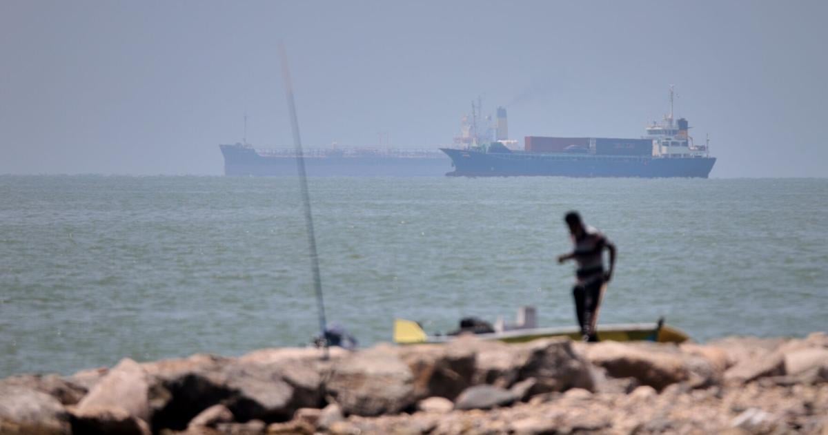 US military says it struck 10 targets in Iran as ceasefire is strained by 2nd day of attacks