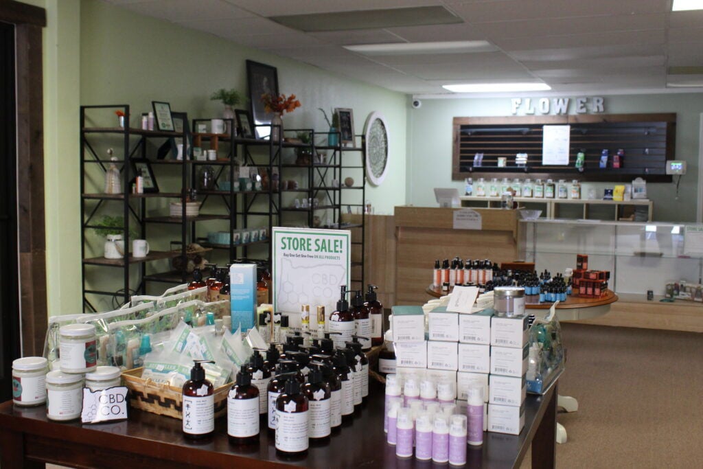 postregister.com - MIA MALDONADO Oregon Capital Chronicle - New federal law puts an end to the hemp industry, Oregon businesses say