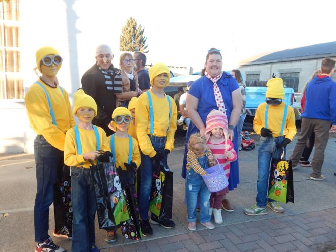 Many families come out to Trick or Treat on Main Street | News ...
