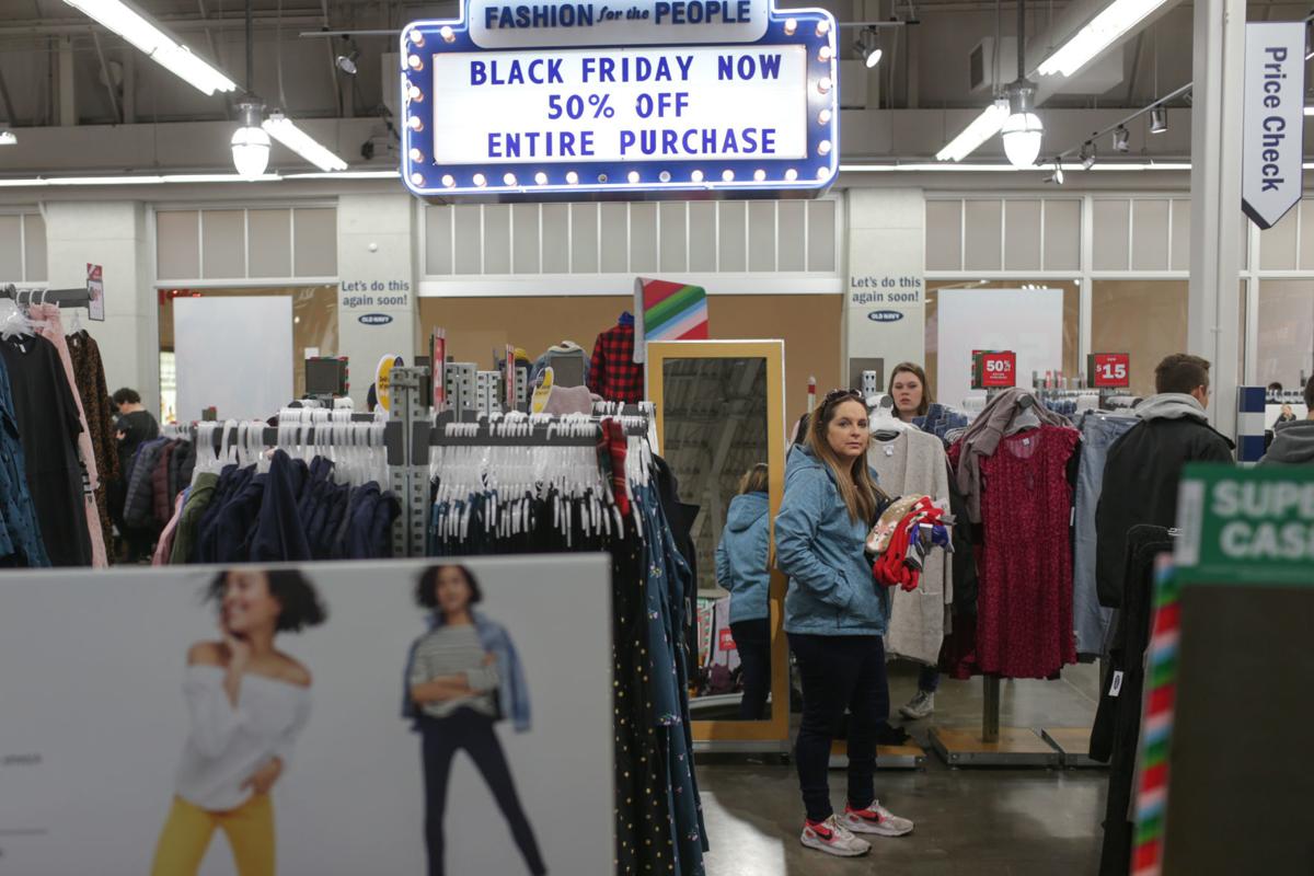 Shoppers Line Up For Black Friday Sales Local News