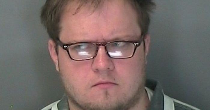 Registered sex offender charged after suspicious incident with children