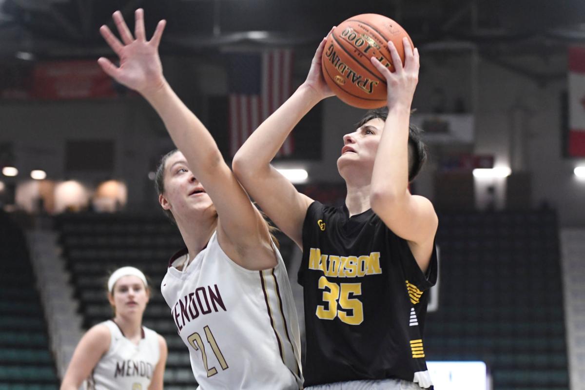 Mendon S Late 19 2 Rally Does In Madison Sports Poststar Com