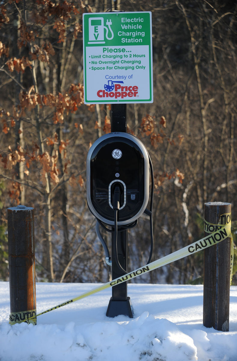 Electronic vehicle owners find more stations to get jolt Business