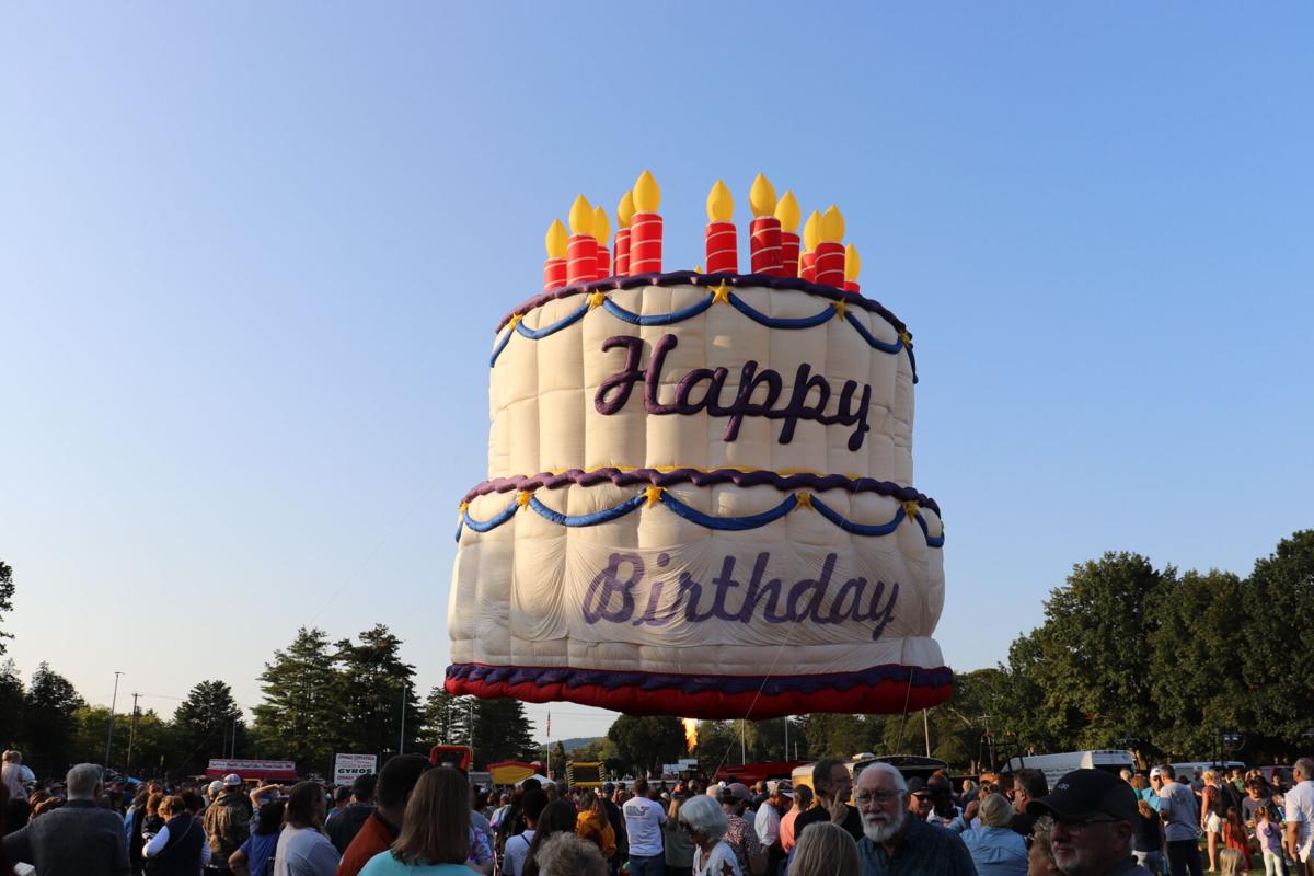 the biggest birthday cake in the world
