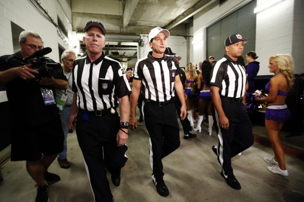 NFL, referees finalize deal to end lockout, officials will be on