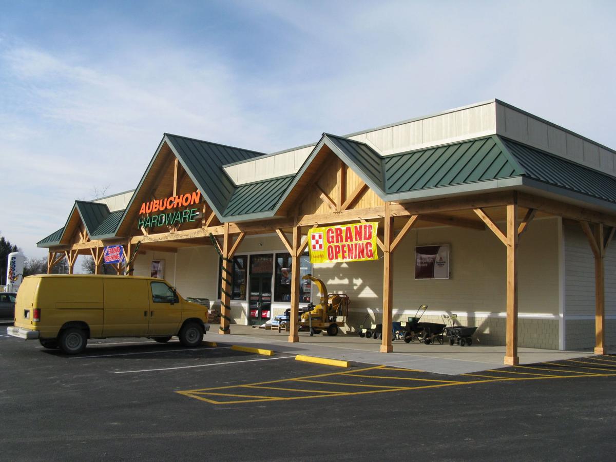 Aubuchon's, truckers locked in contract dispute