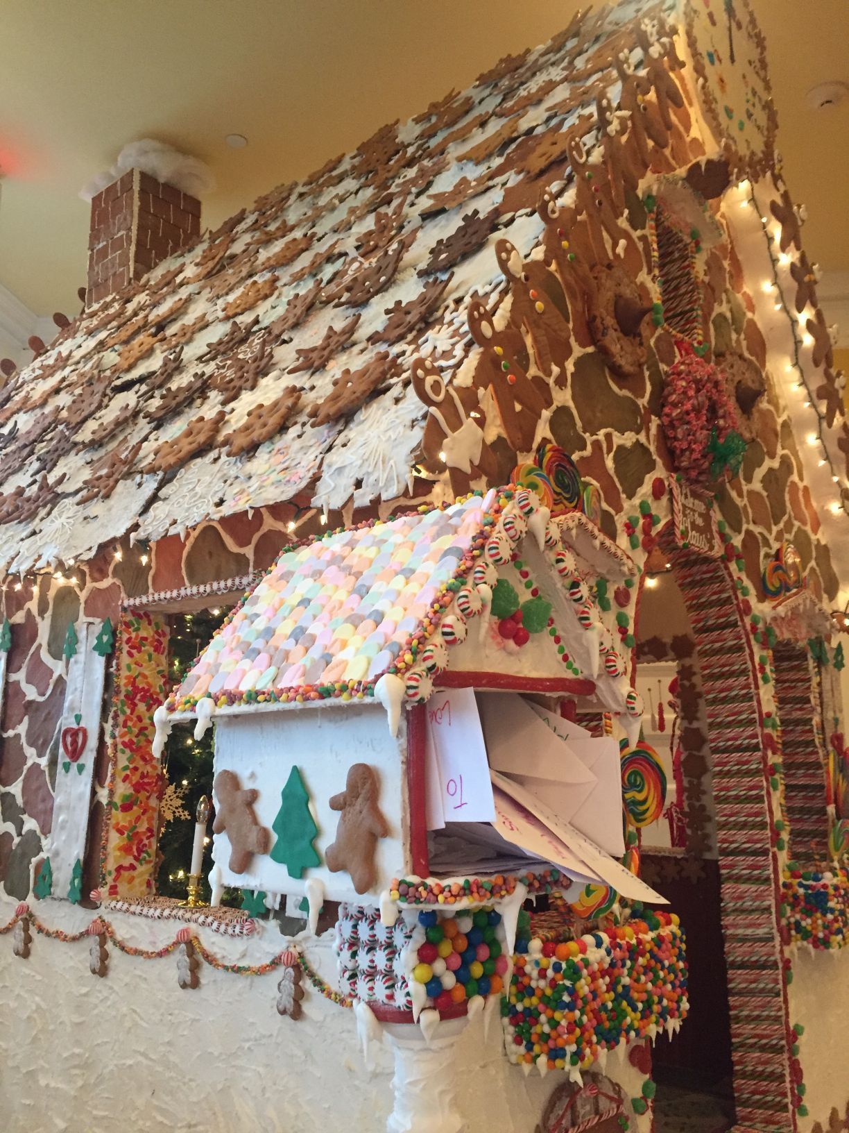 Sagamore Builds Giant Gingerbread House | Local | Poststar.com