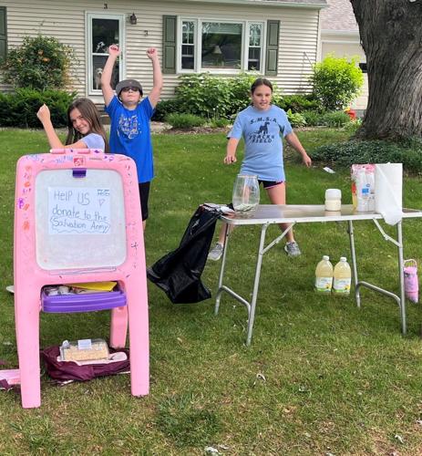 lemonade stand.jpg