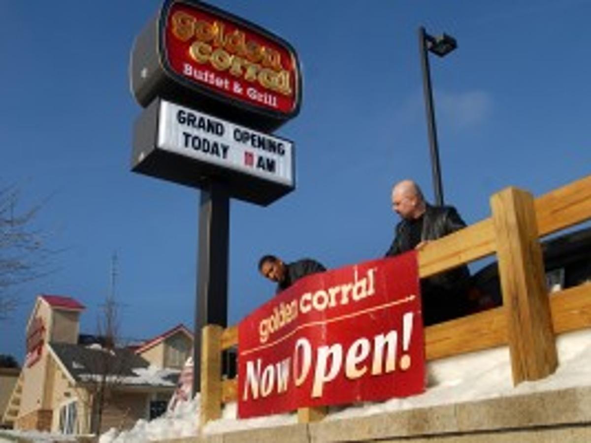 After Five Years Golden Corral Opens In Queensbury Local Poststar Com After Five Years Golden Corral Opens In Queensbury Local Poststar Com