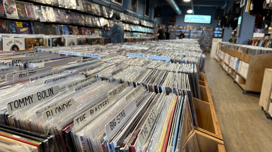 The story behind a Moline man’s mysterious vinyl record