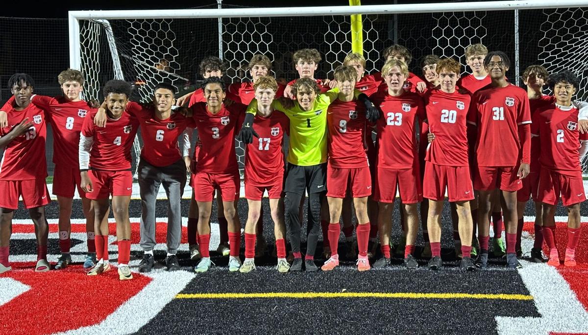 Glens Falls boys soccer team relying on seniors, midfield heading into