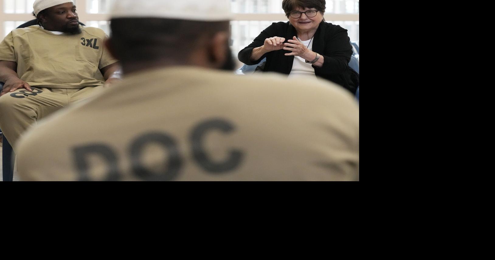 Book Club at Chicago's DePaul Jail