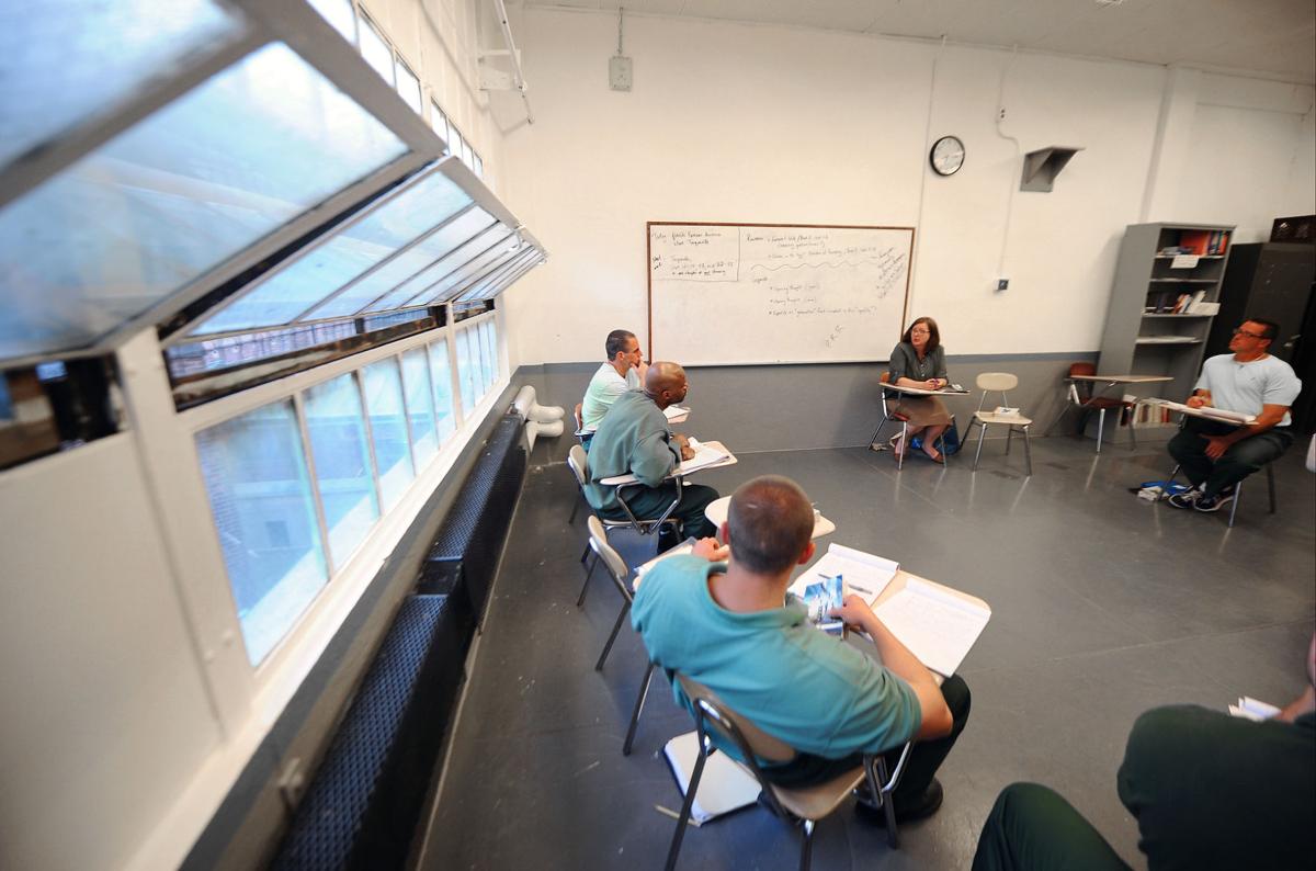 Books behind bars Great Meadow inmates see school as second chance