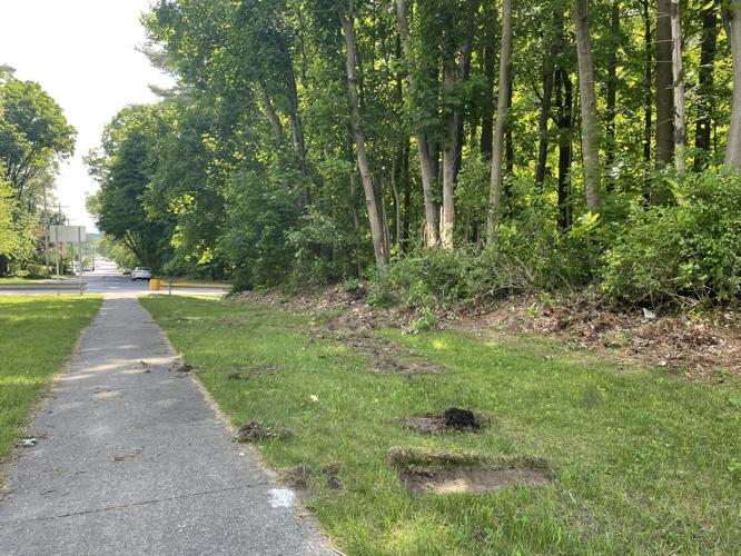 Warrensburg driver dies in early morning crash in Queensbury