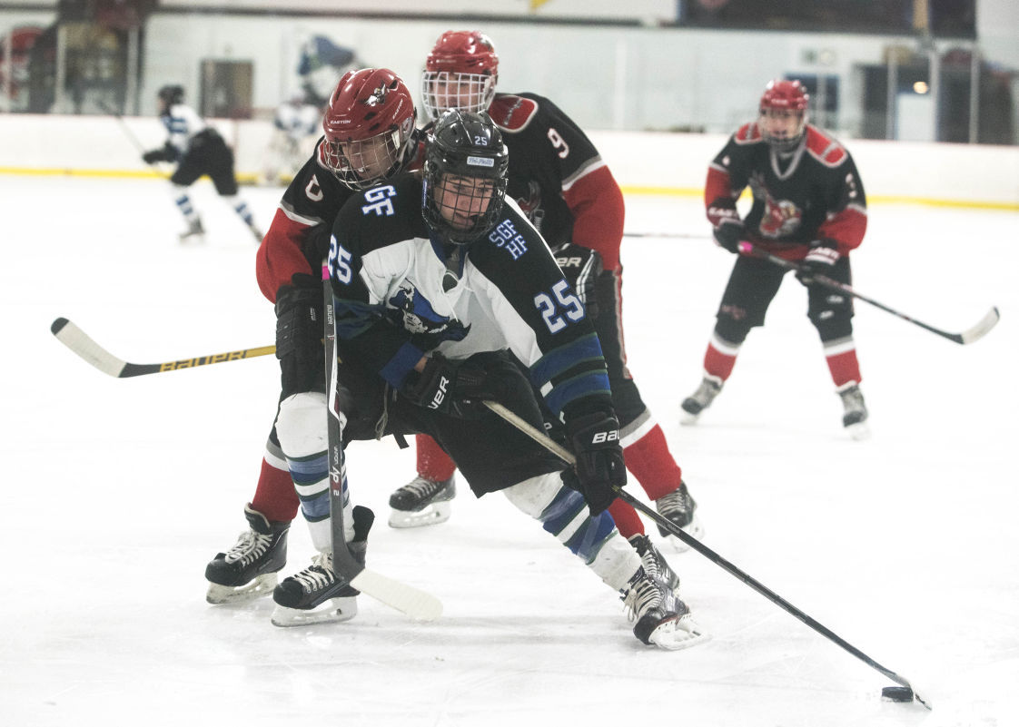 High School Hockey Preview Rivermen move back to Division II, resume