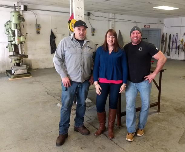 Hydraulic repair shop lifts off in Moreau