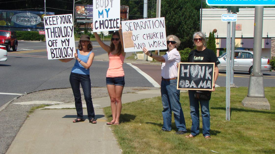 Protesters Target Hobby Lobby Local Poststar Com