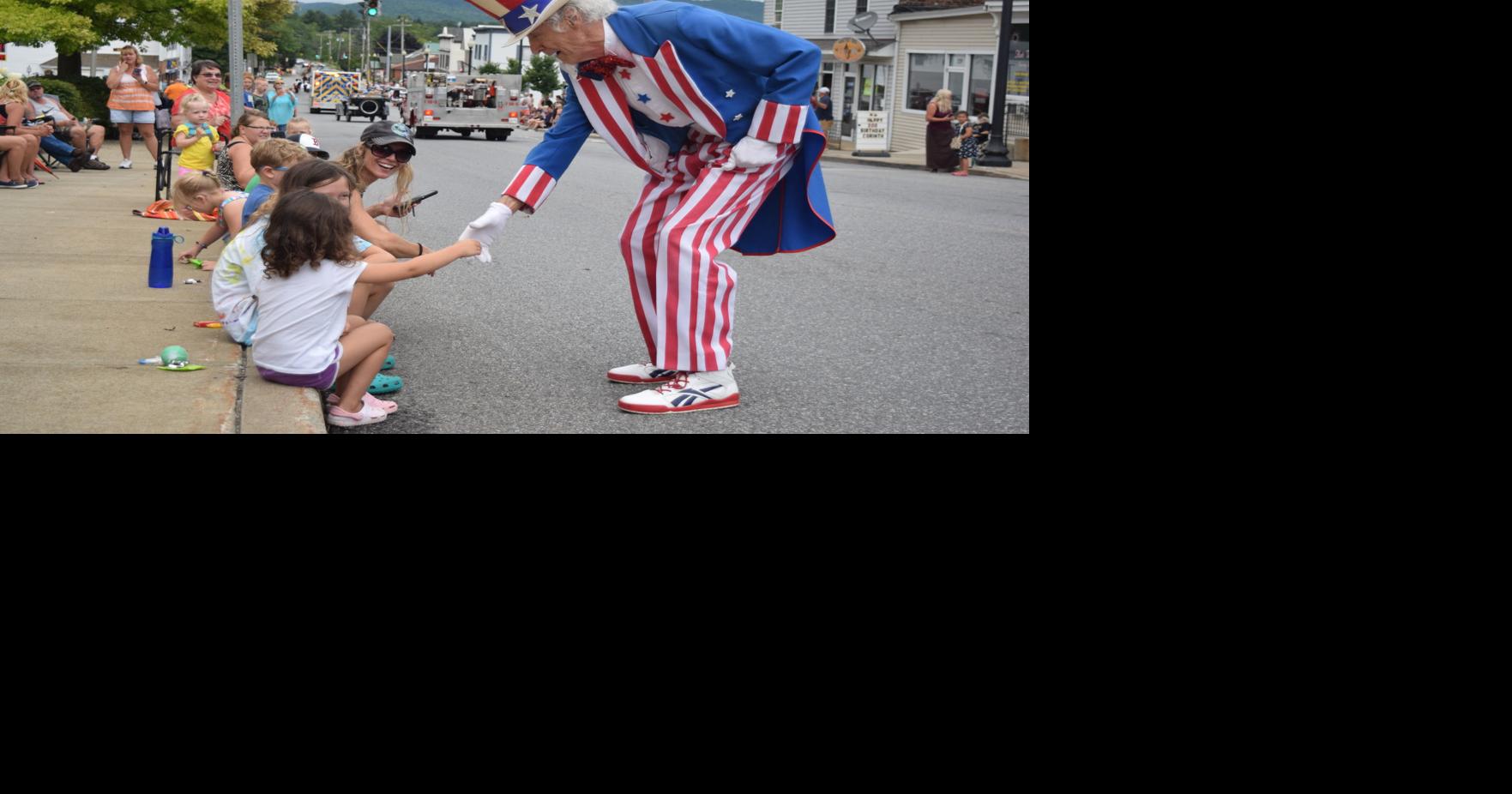 Corinth Bicentennial Parade celebrates with diverse floats