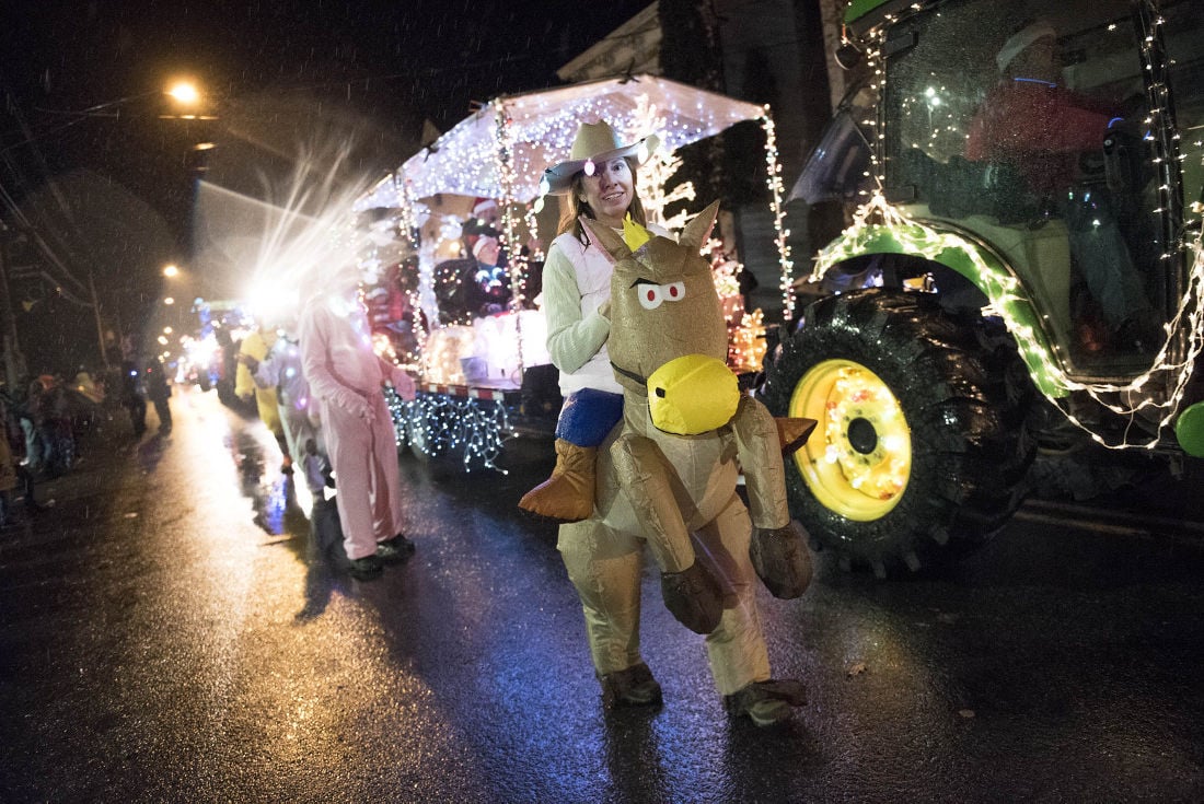 PHOTO GALLERY Greenwich Lighted Tractor Parade Photo Galleries