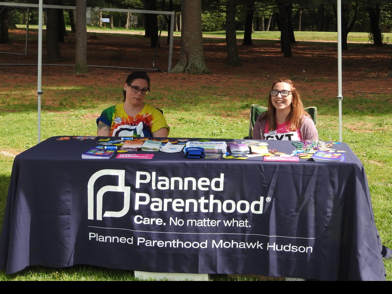 Planned Parenthood Opens 2 Million Facility In Queensbury Local Poststar Com