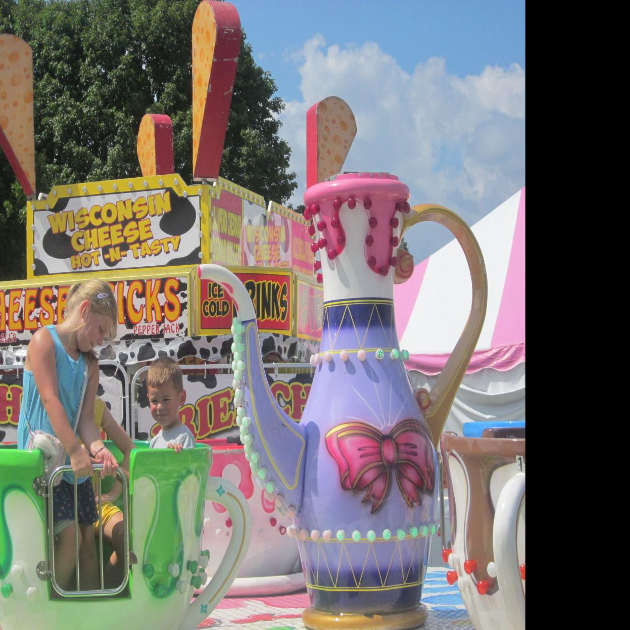 World S Largest Traveling Amusement Park Sets Up Shop At Washington County Fair Local Poststar Com